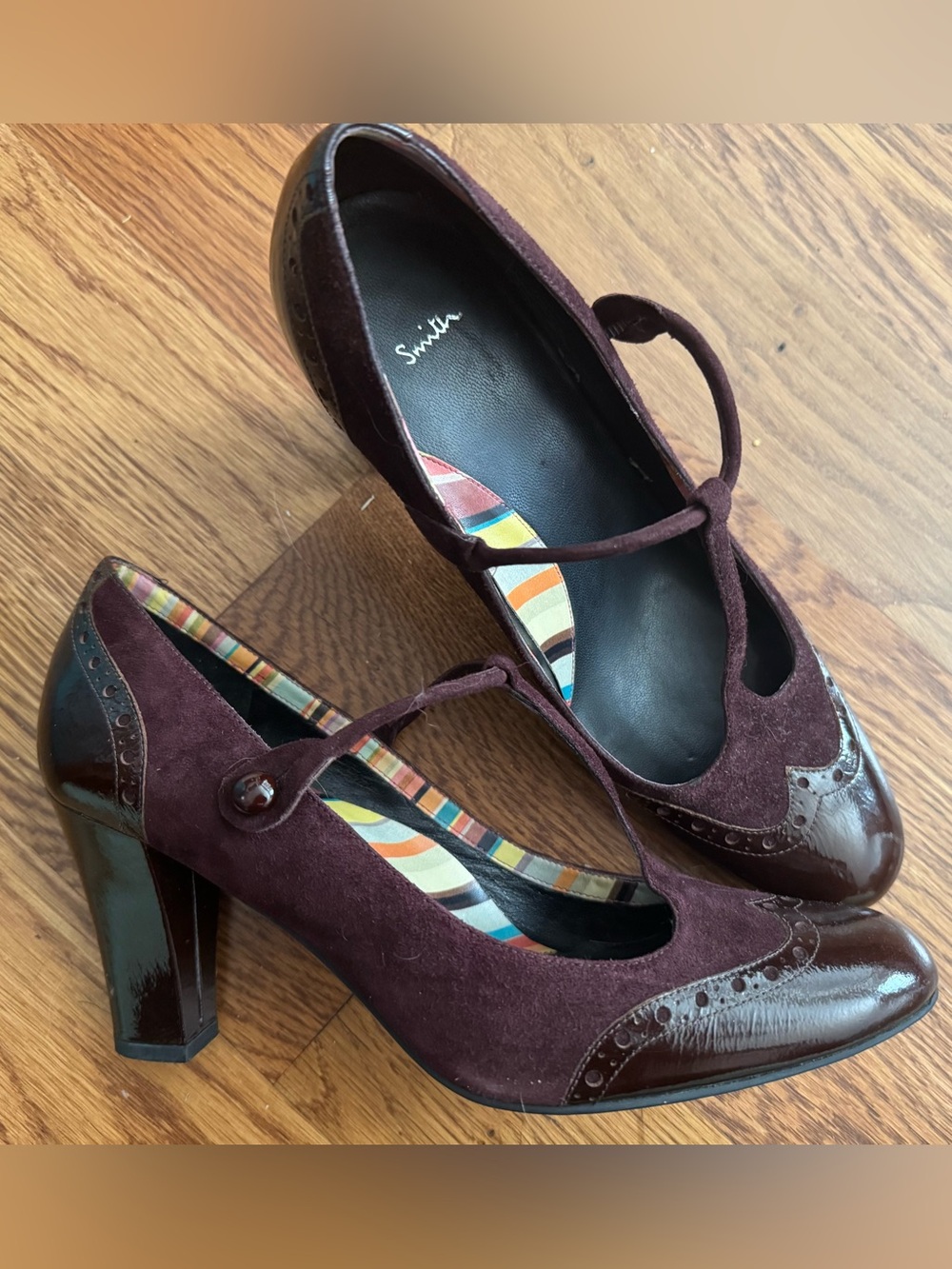 Paul Smith Women’s Mary Jane Pumps. Burgundy/Brown Suede Patent Leather. Size 39